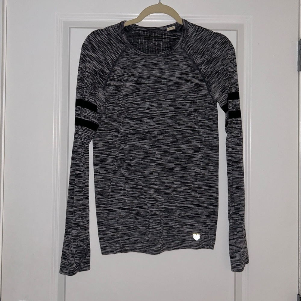 long sleeve athletic top